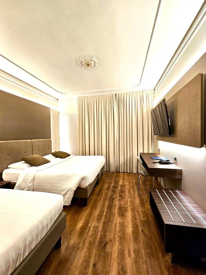 Hotel Mythos Milano Esterno foto