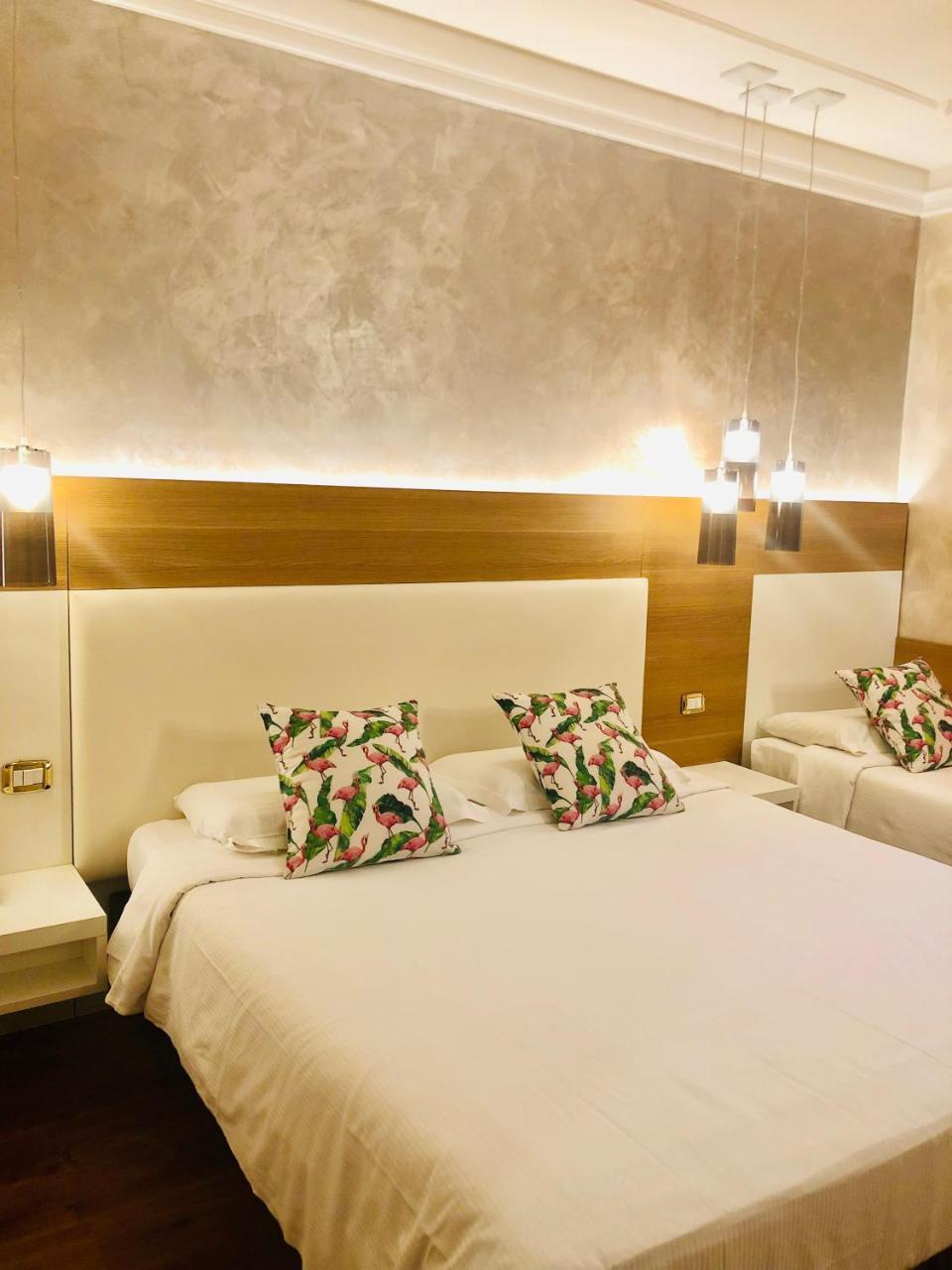 Hotel Mythos Milano Esterno foto