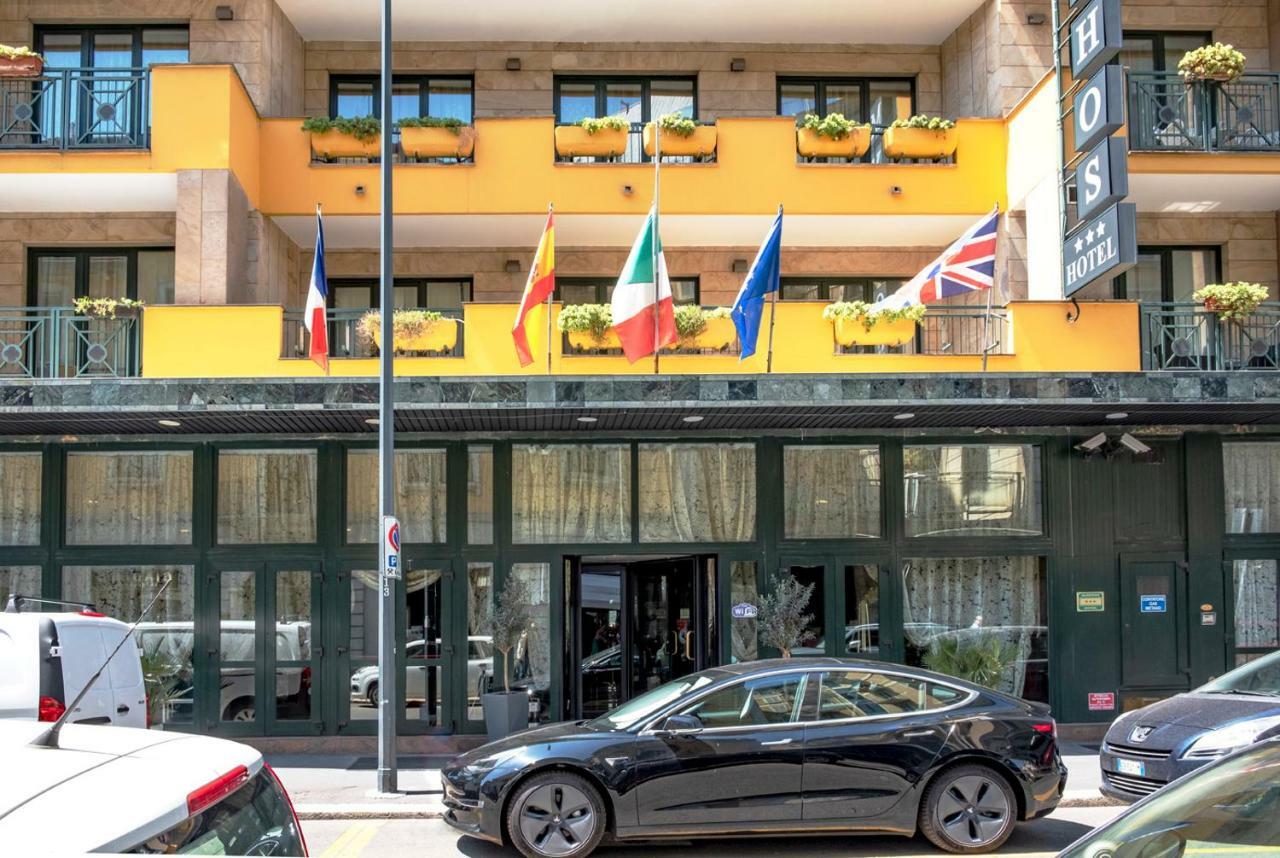 Hotel Mythos Milano Esterno foto