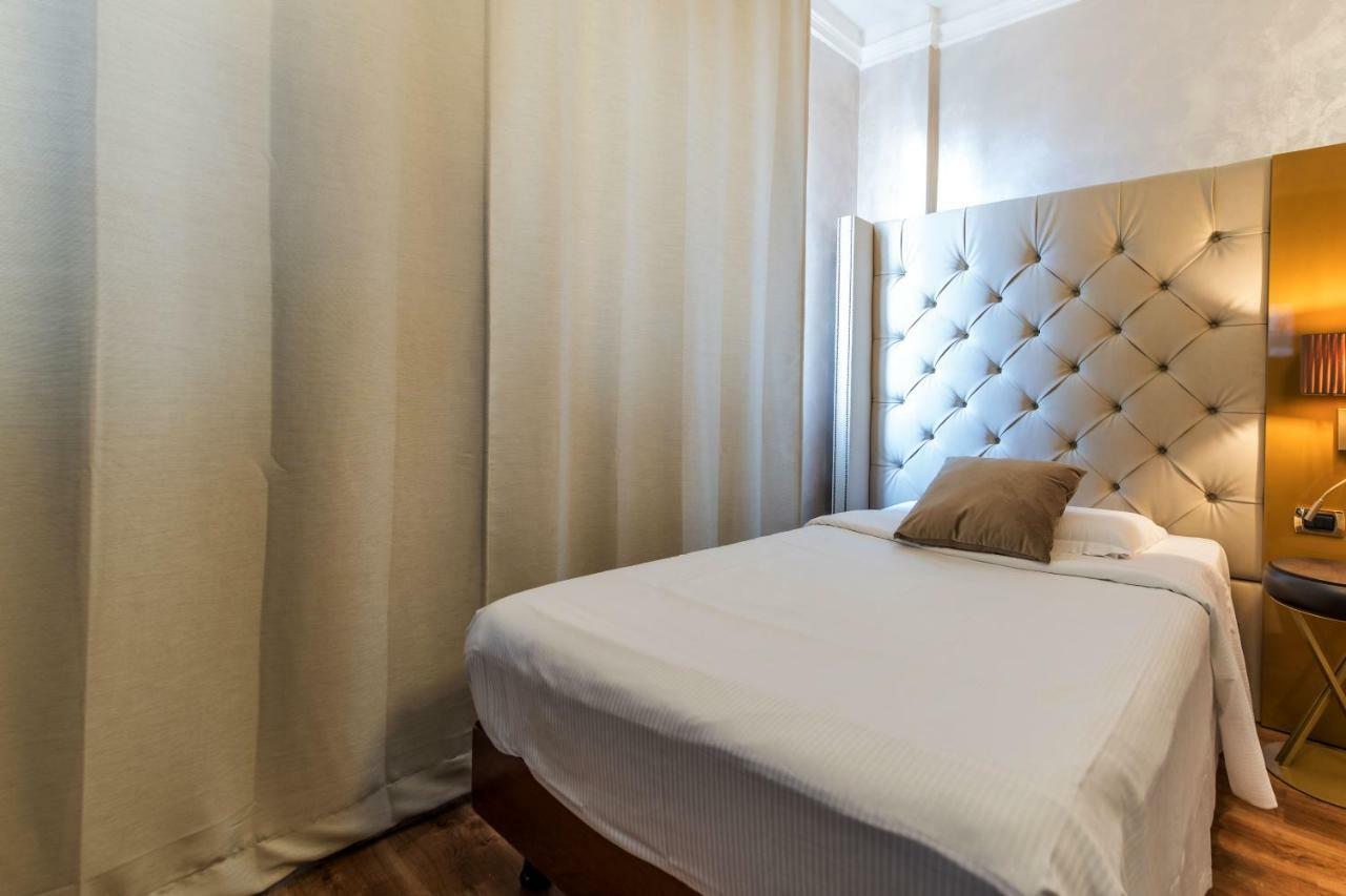 Hotel Mythos Milano Esterno foto