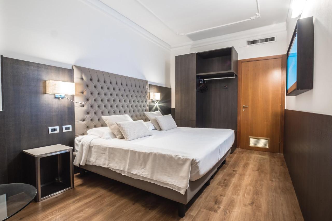 Hotel Mythos Milano Esterno foto