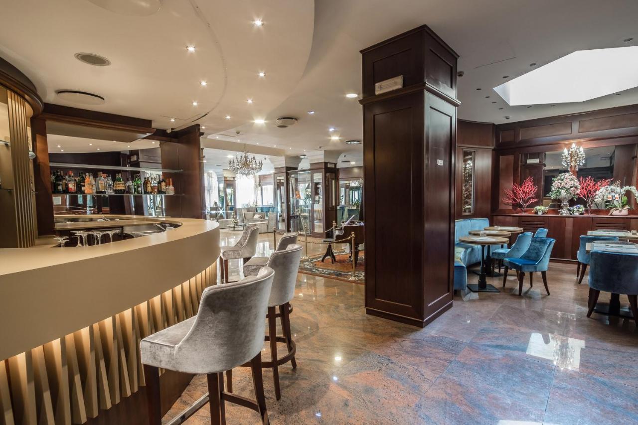 Hotel Mythos Milano Esterno foto