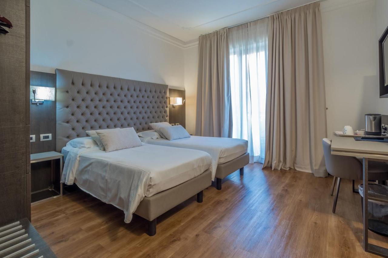 Hotel Mythos Milano Esterno foto