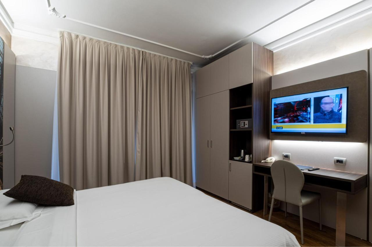 Hotel Mythos Milano Esterno foto